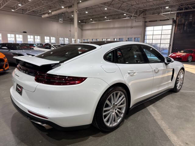 2017 Porsche Panamera
