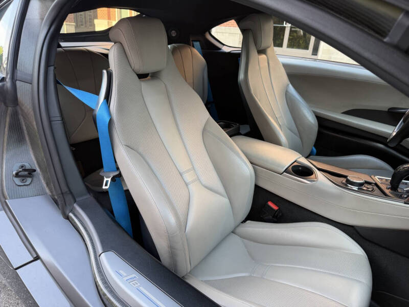 2015 BMW i8
