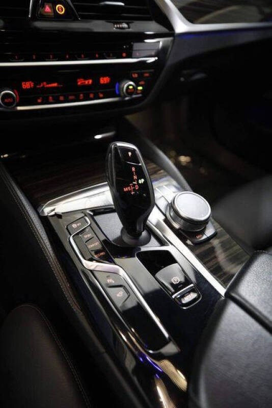 2021 BMW 5 Series 540i