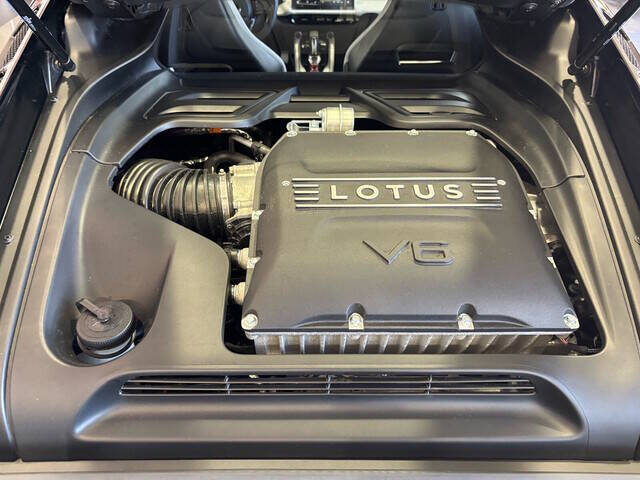 2025 Lotus Emira 8
