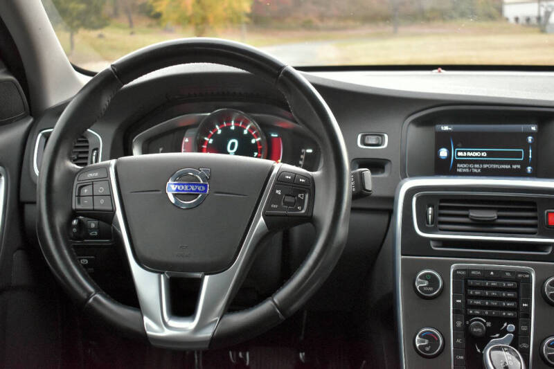 2015 Volvo S60 T5 Premier Plus