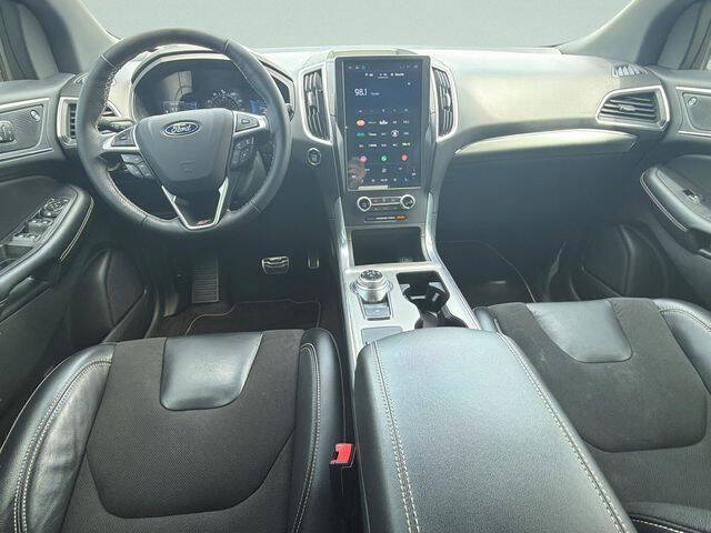 2023 Ford Edge ST