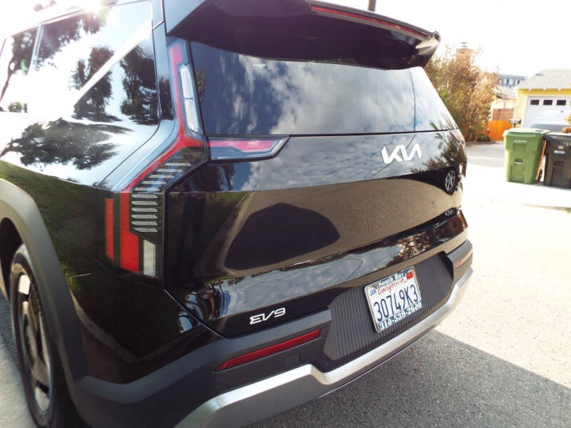 2024 Kia EV9 Light Long Range