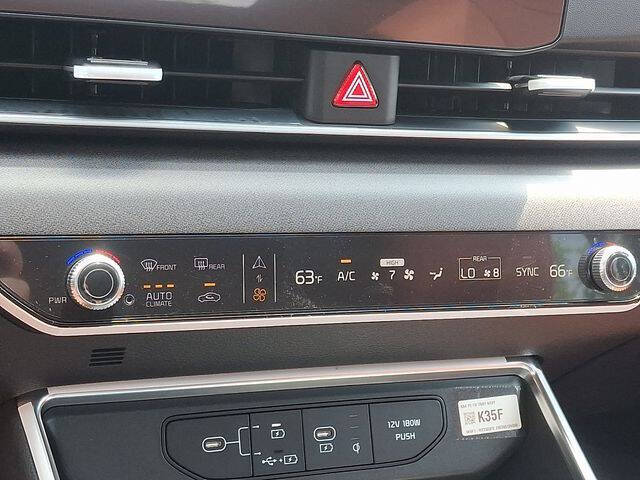 2026 Kia Carnival SX