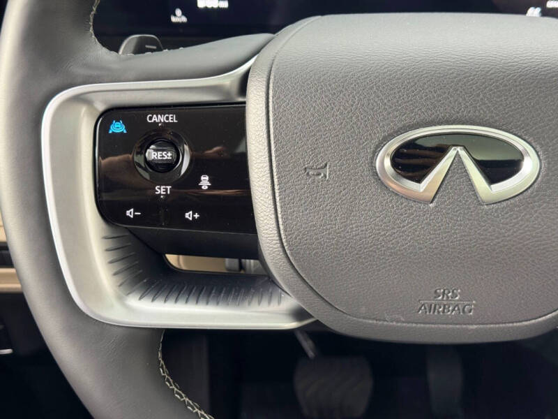 2025 Infiniti QX80 Pure