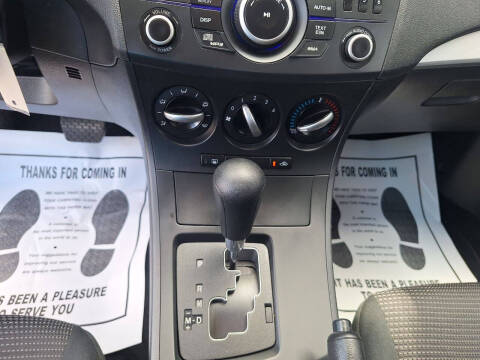 2013 Mazda MAZDA3 i SV