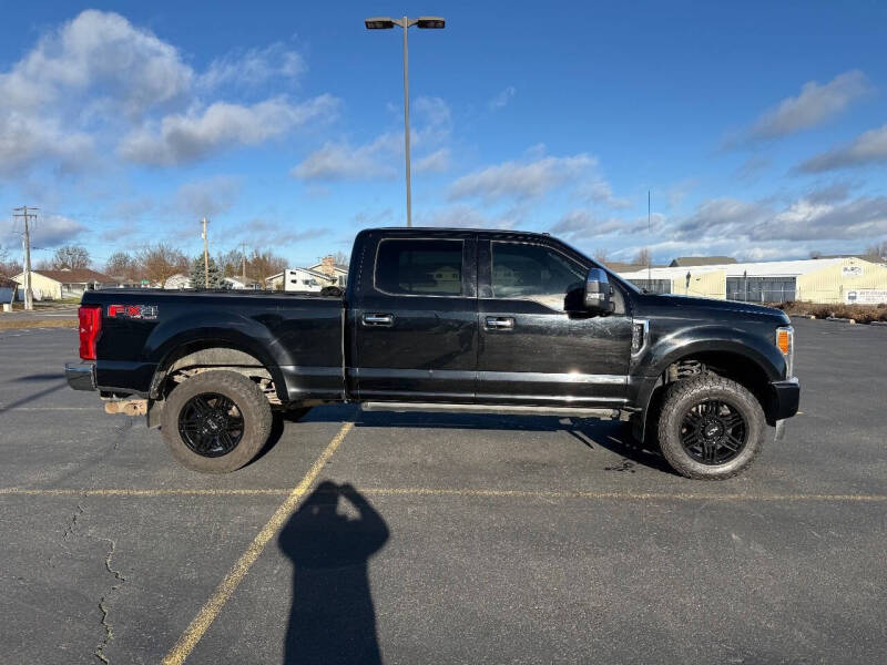 2017 Ford F-350 Super Duty Platinum