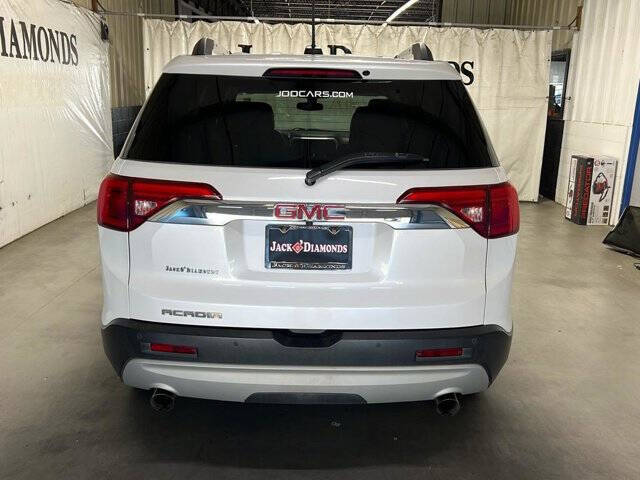 2017 GMC Acadia SLE-2