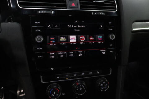 2019 Volkswagen Golf GTI S