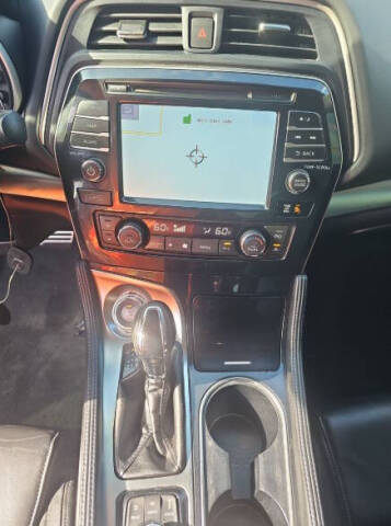 2017 Nissan Maxima 3.5 SR