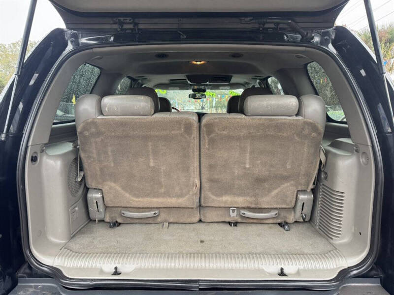 2004 Cadillac Escalade