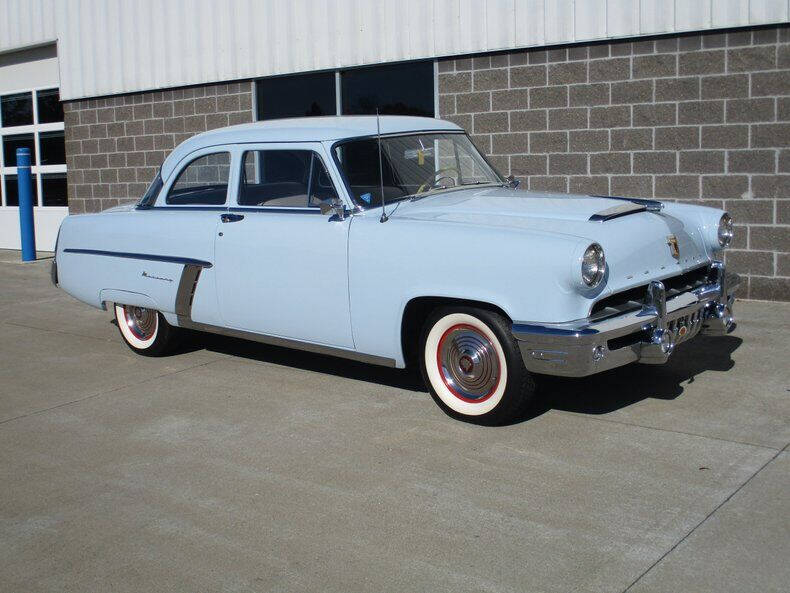 1952 Mercury 2 Door Sedan
