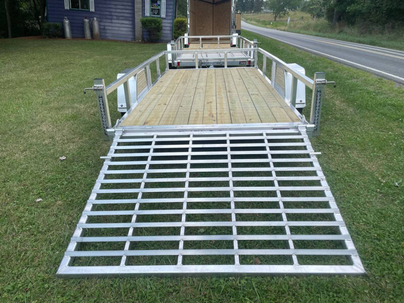 2025 Black Rhino EXS 612