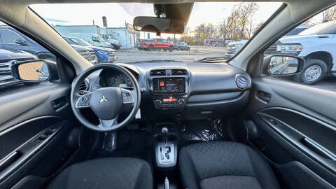 2024 Mitsubishi Mirage ES