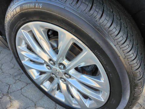 2017 Cadillac XT5 Platinum