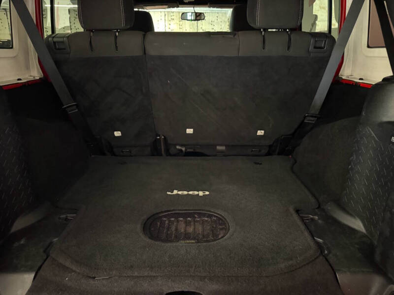 2016 Jeep Wrangler Unlimited Sahara