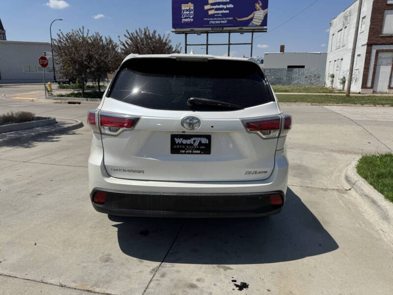 Image 5 of 2014 Toyota Highlander XLE