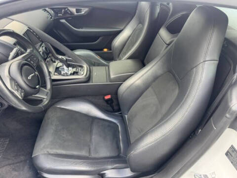2017 Jaguar F-TYPE Premium