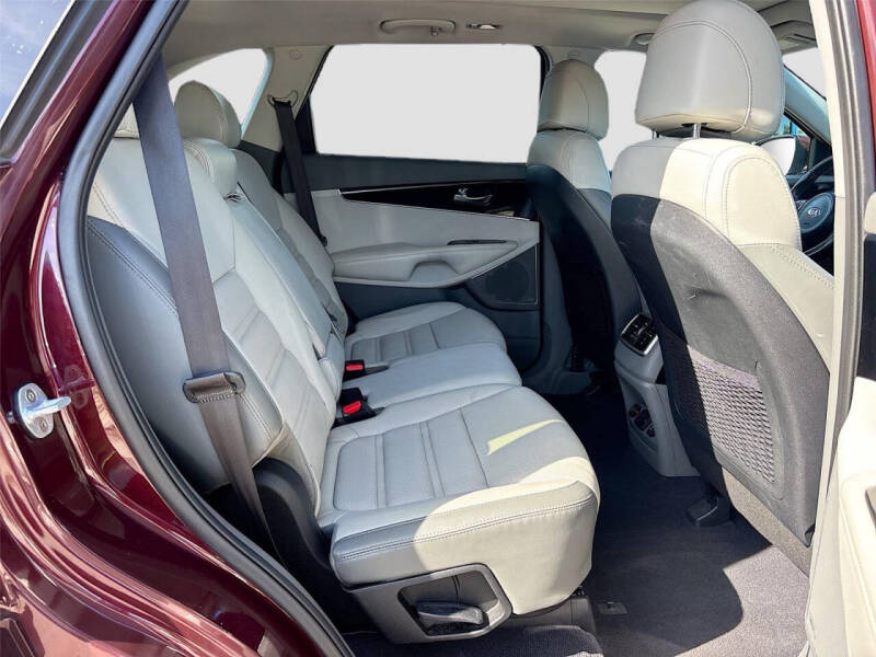 2017 Kia Sorento SX V6