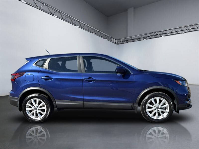 2022 Nissan Rogue Sport S