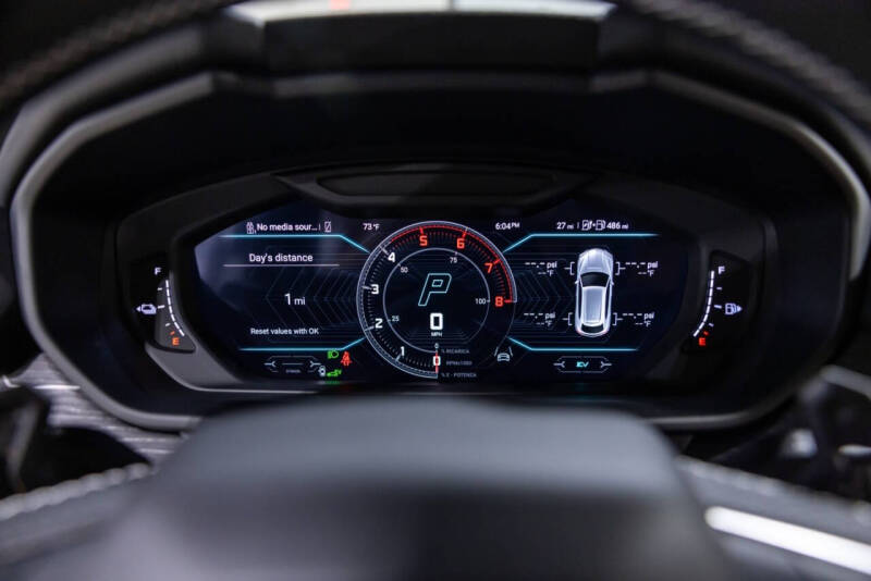 2025 Lamborghini Urus SE