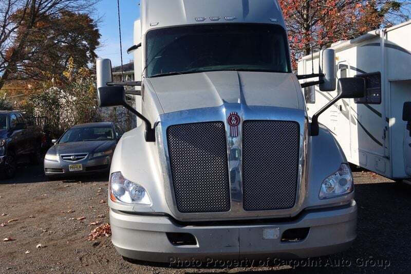 2015 Kenworth T680 for sale in South River, NJ