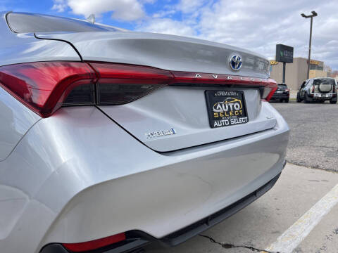 2021 Toyota Avalon Hybrid XLE