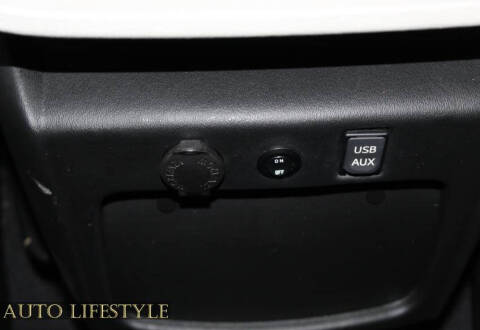 2013 Toyota Sienna SE 8-Passenger