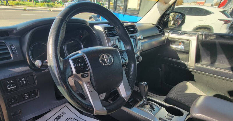 2018 Toyota 4Runner SR5