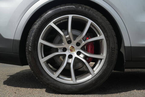 2024 Porsche Cayenne S