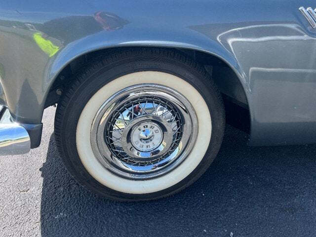 1956 Ford Thunderbird 13