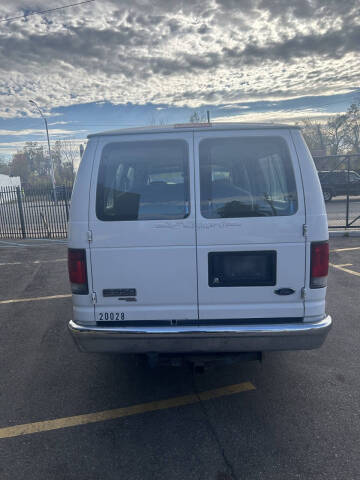 2008 Ford E-Series E-350 SD XLT