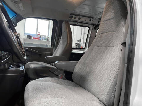 2019 Chevrolet Express 2500