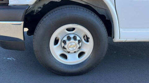 2023 Chevrolet Express 2500