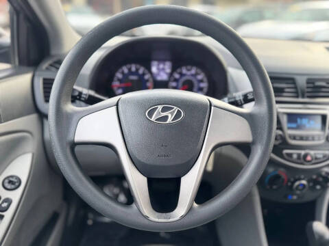 2016 Hyundai Accent SE