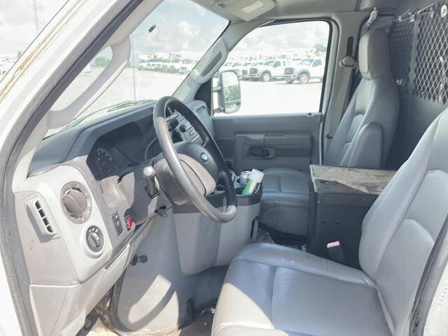 2010 Ford E-Series E-250