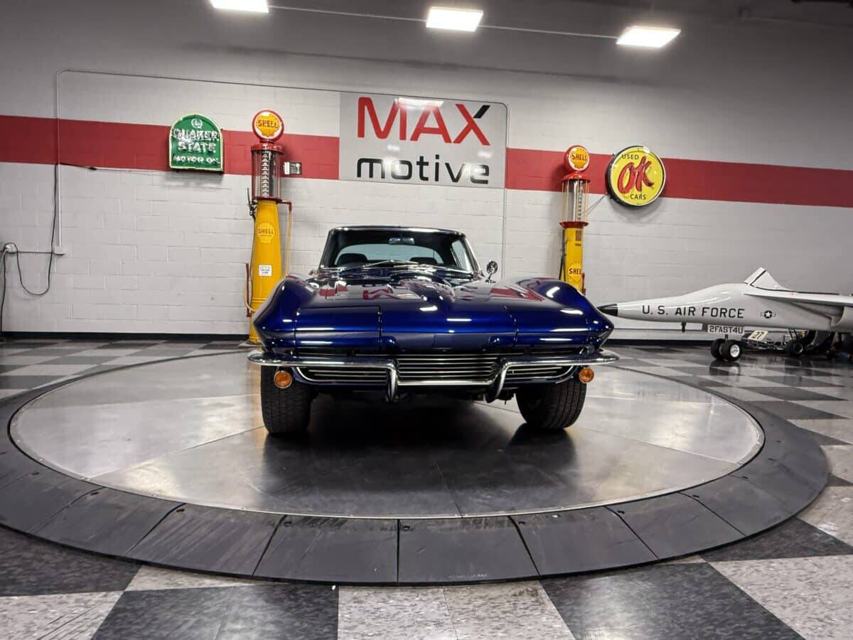1964 Chevrolet Corvette 4