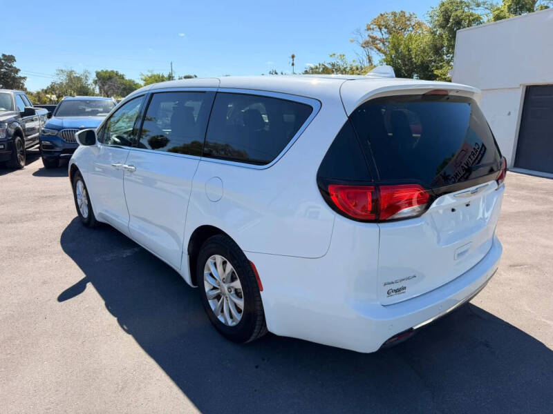 2019 Chrysler Pacifica Touring Plus