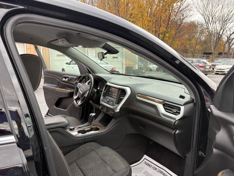 2019 GMC Acadia SLE-1
