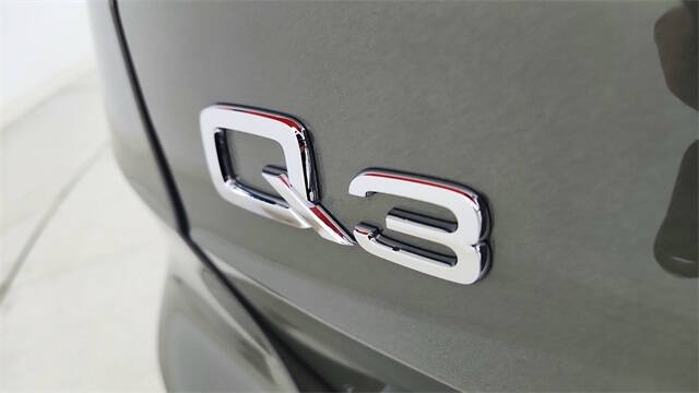 2024 Audi Q3 quattro S line Prem Plus 45 TFSI