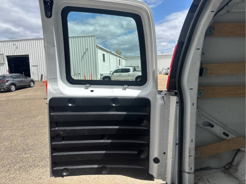 2023 GMC Savana 2500