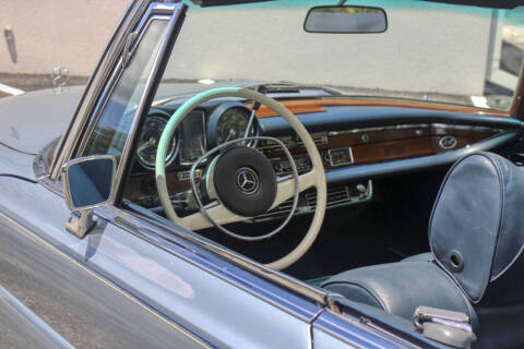 1970 Mercedes-Benz 280-Class