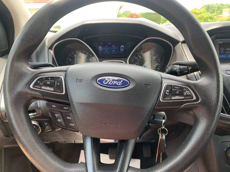 2017 Ford Focus SE