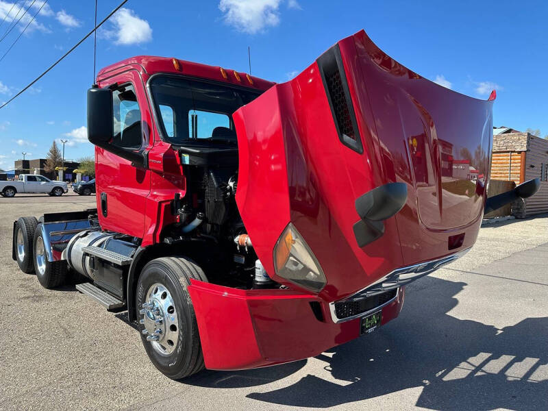 2019 Freightliner Cascadia