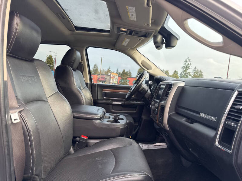 2017 RAM 3500 Laramie