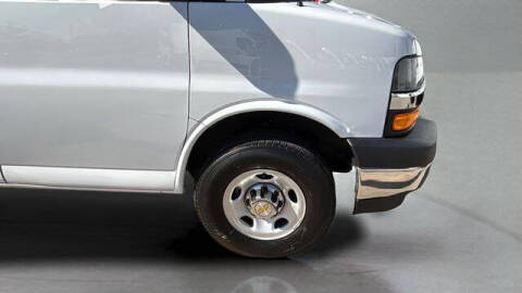 2024 Chevrolet Express LT 3500