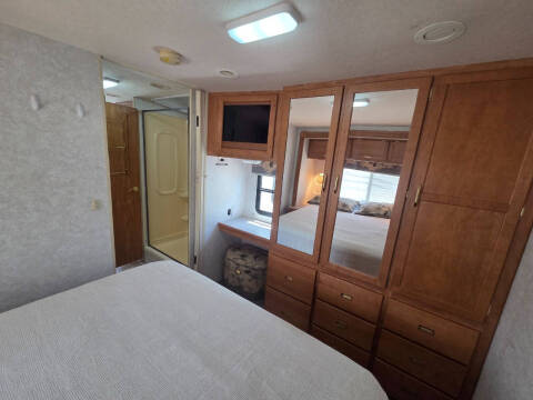 2006 Winnebago Itaska Sunova