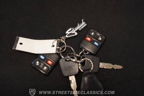 2004 Ford Mustang GT Deluxe