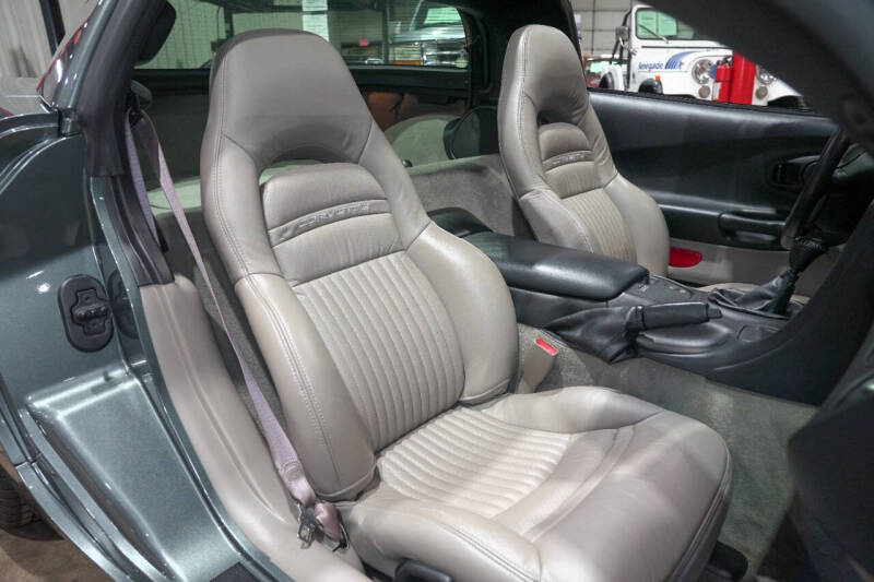 2003 Chevrolet Corvette