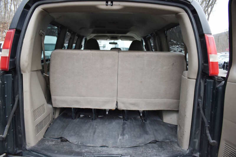 2012 GMC Savana LS 2500